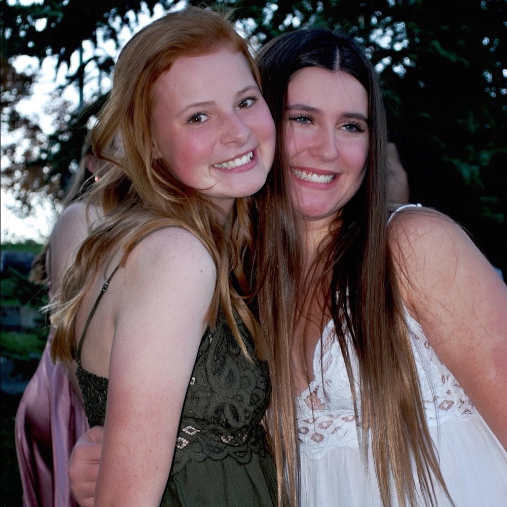 Meet your Posher, Chloe